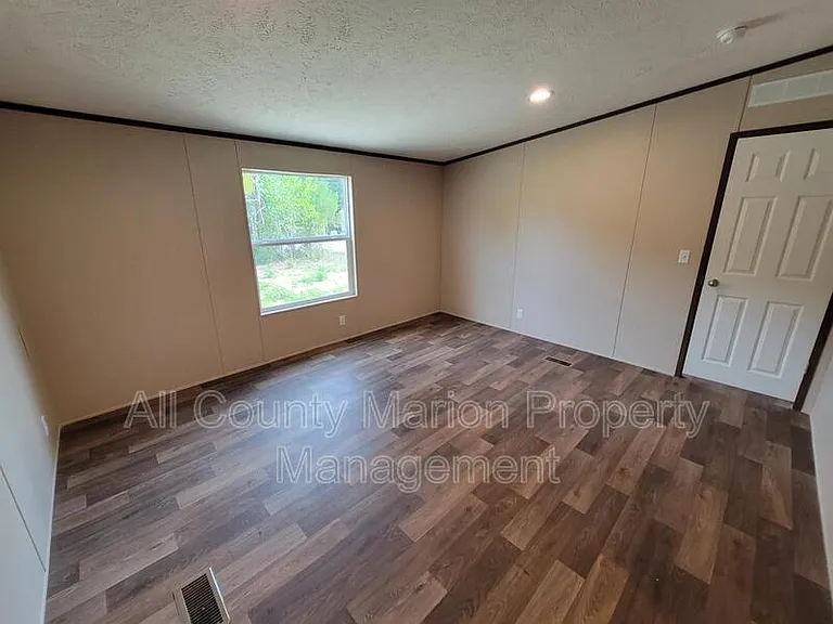 11392 NW 16th Pl — Photo 8