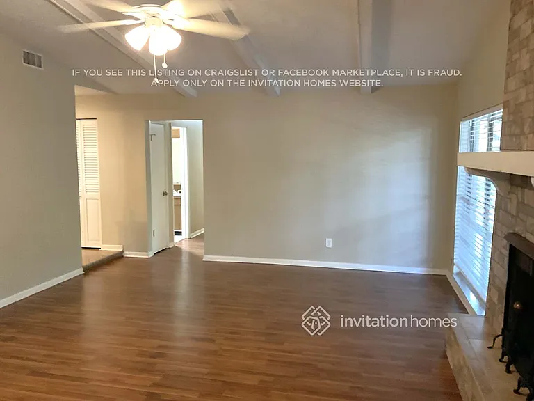 8001 W Pocahontas Ave — Photo 2