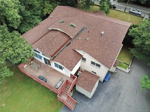 69 Carlton Rd, Monsey, NY 10952
