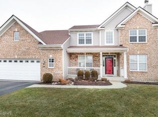 805 Bach Ct, Woodstock, IL 60098