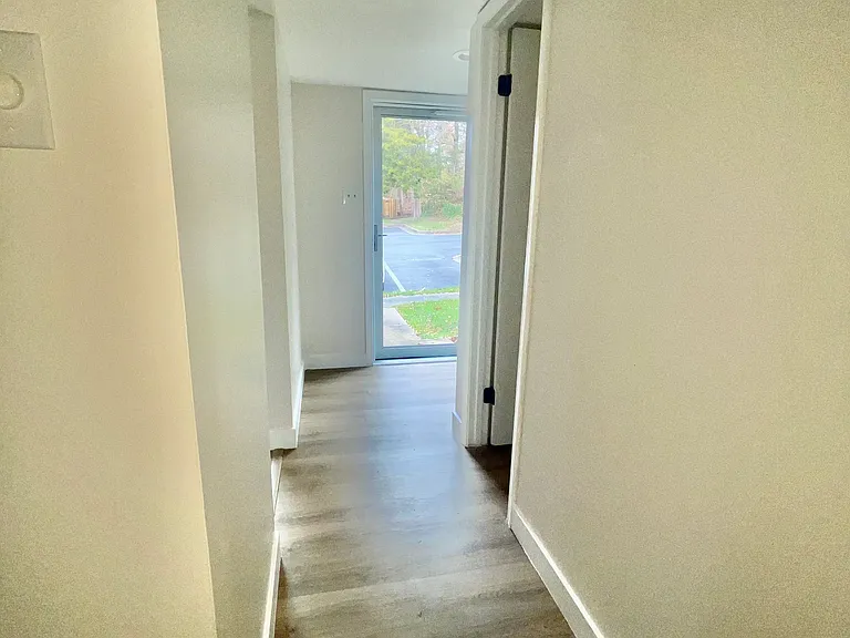 1625 Congressional Ct — Photo 7