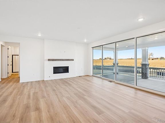 4th image of 6126 Oban Road