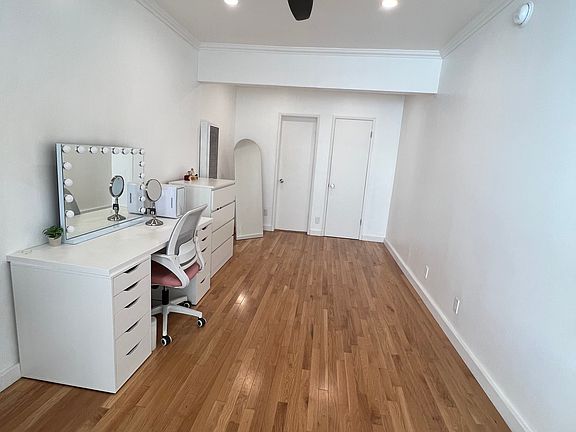 5th image of 3770 Hughes Ave APT 9