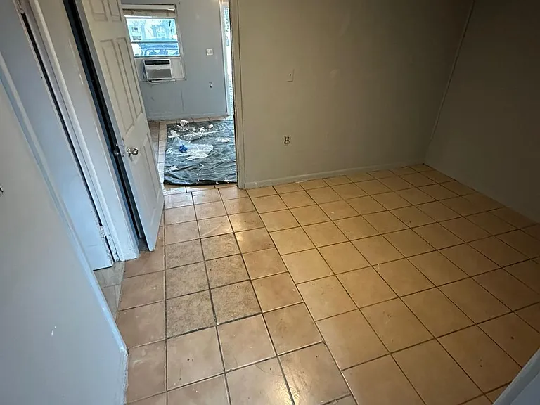 1408 Ohio Ave — Photo 2