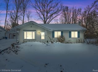 139 Broken Arrow Trl, Houghton Lake, MI 48629