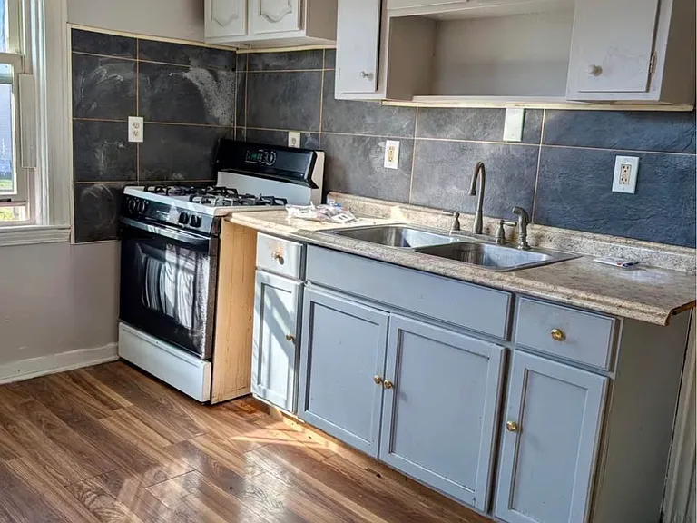 115 Wakefield Ave #1 — Photo 9