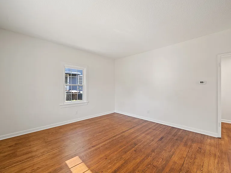 2312 Maple St — Photo 13