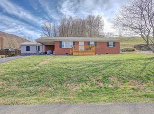 690 Dry Hollow Rd, Elizabethton, TN 37643