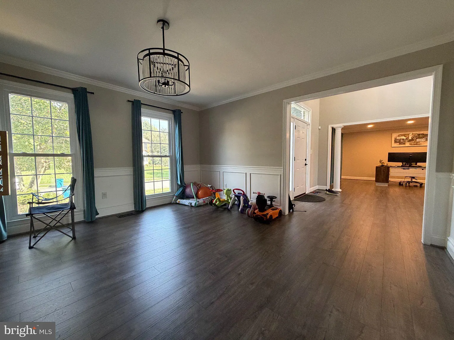 5 bed, 4.0 bath, 6162 sqft, $5,500 — Photo 4