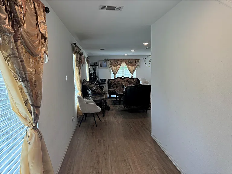 18626 Rosehill Prairie Dr — Photo 5