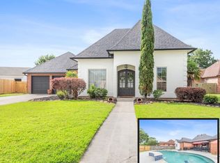 106 Brookhaven Dr, Youngsville, LA 70592