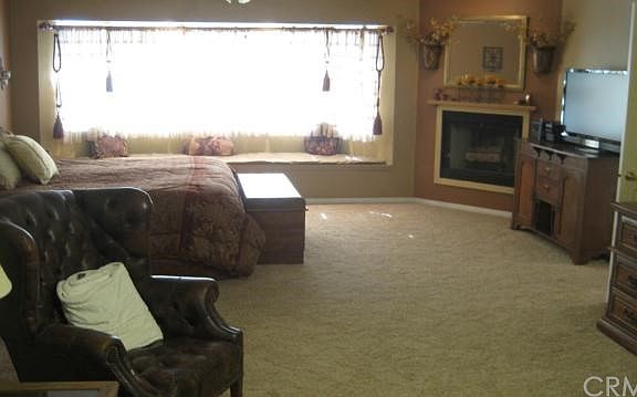 5th image of 412 Eton Dr