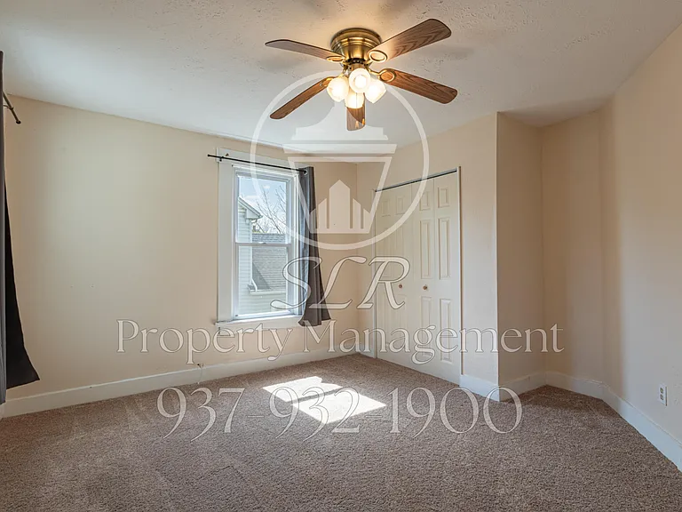31 Erie Ave — Photo 14