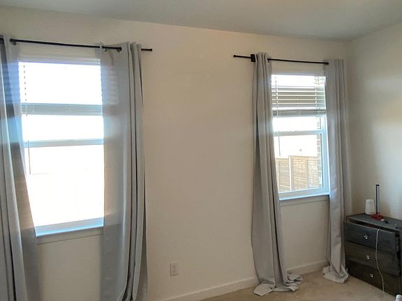 4th image of 3725 Grace Ln