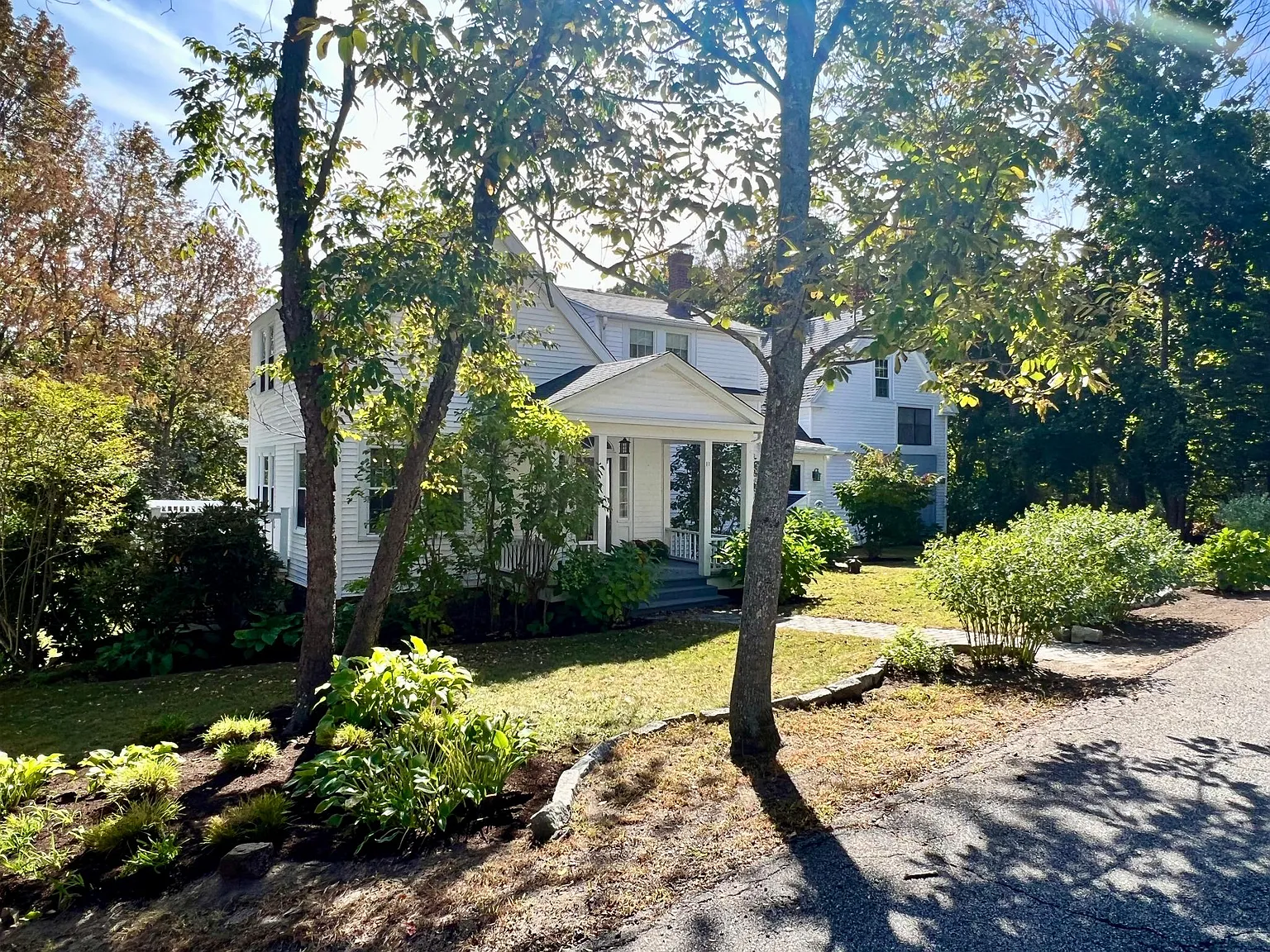 4 bed, 2221 sqft, $2,500 — Photo 3