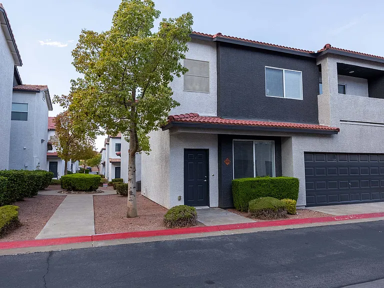 The Townhomes at Horizon Ridge, Henderson, NV, Entrance