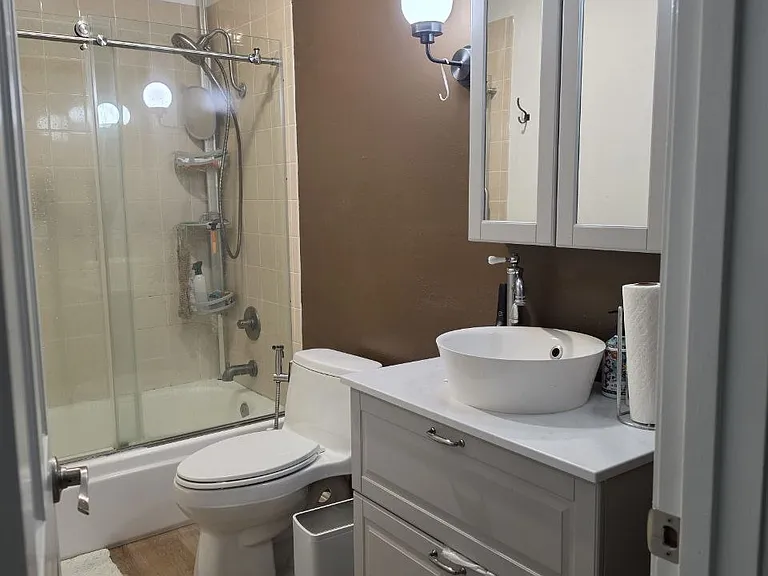 984 Kiely Blvd #D — Photo 4