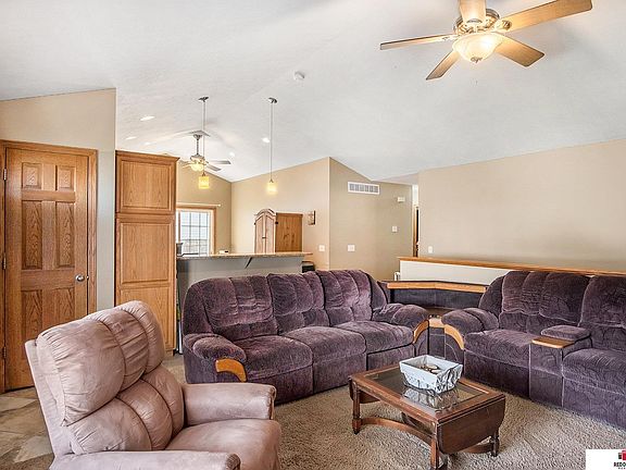 2nd image of 7301 Silverthorn Dr