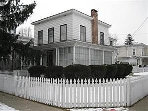 1st image of 25 Watkins Ave