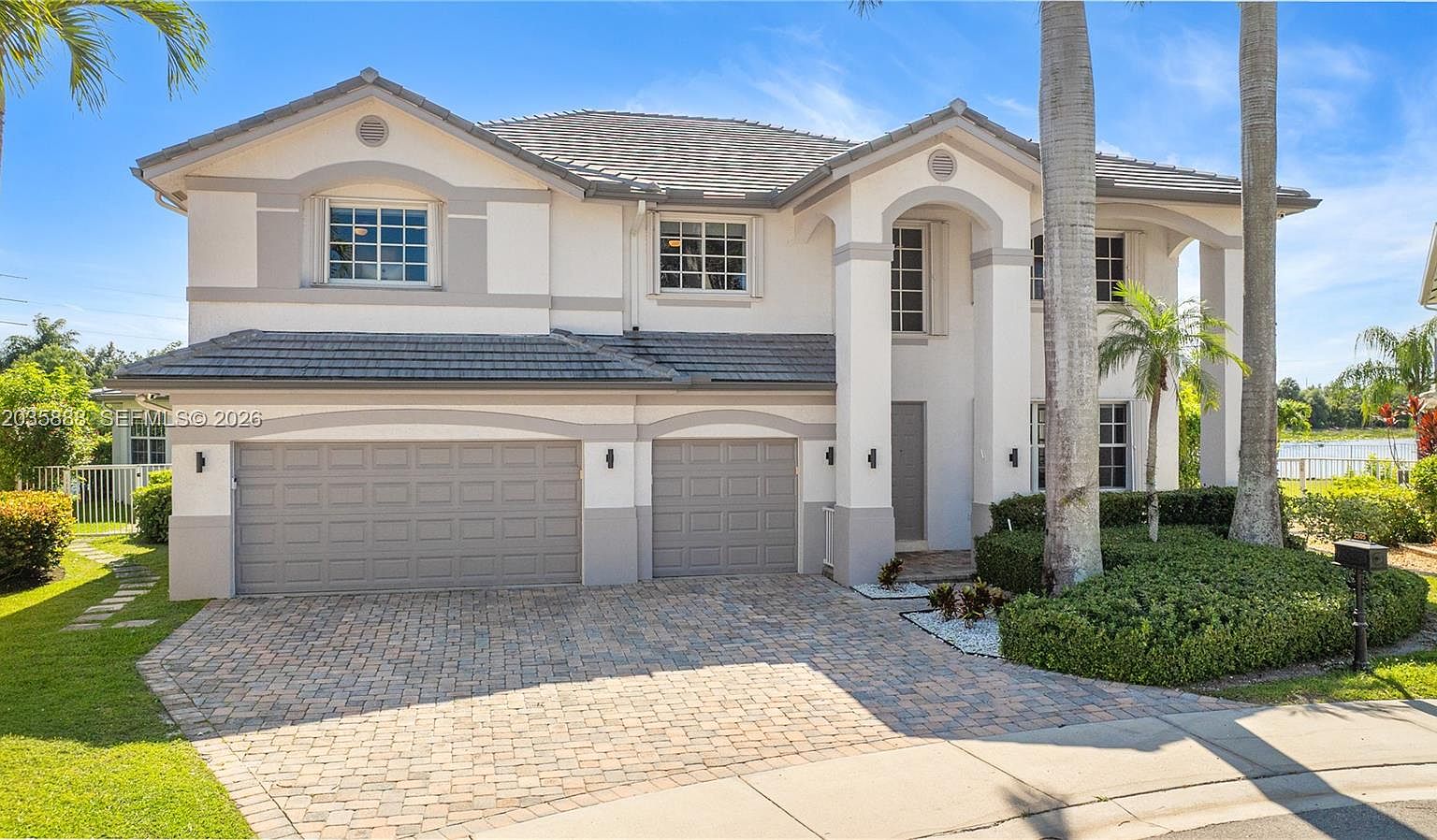 2505 Hunters Run Way