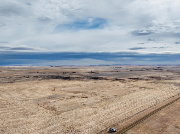 79 Avenue Sw, Mott, ND 58646