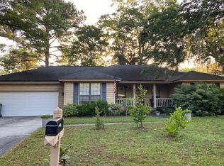 6 Sweet Gum Ct, Savannah, GA 31410