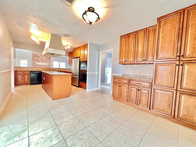 11407 Briar Rose Dr — Photo 17
