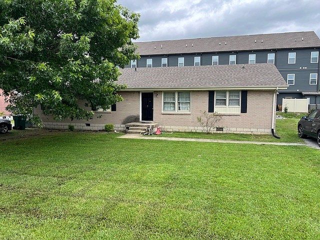 1st image of 721 Kent Dr