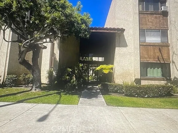 1203 E San Antonio Dr APT 201, Long Beach, CA 90807
