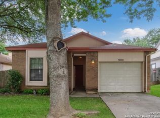 5870 Spring Crown, San Antonio, TX 78247