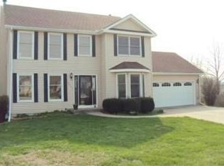 14985 Forest View Ct, Bonner Springs, KS 66012