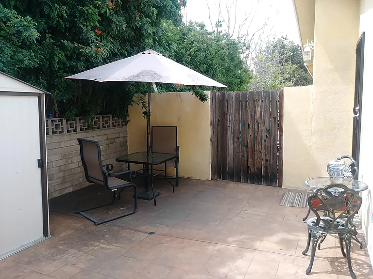 Gary St — Photo 1