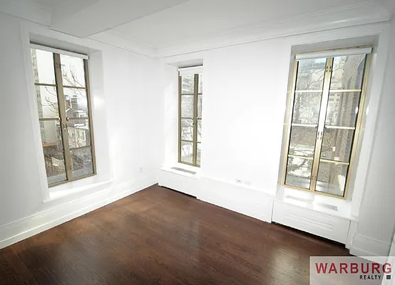 Rented by Warburg | media 17