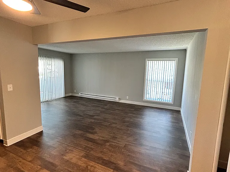 3295 Brookdale Dr #4 — Photo 11