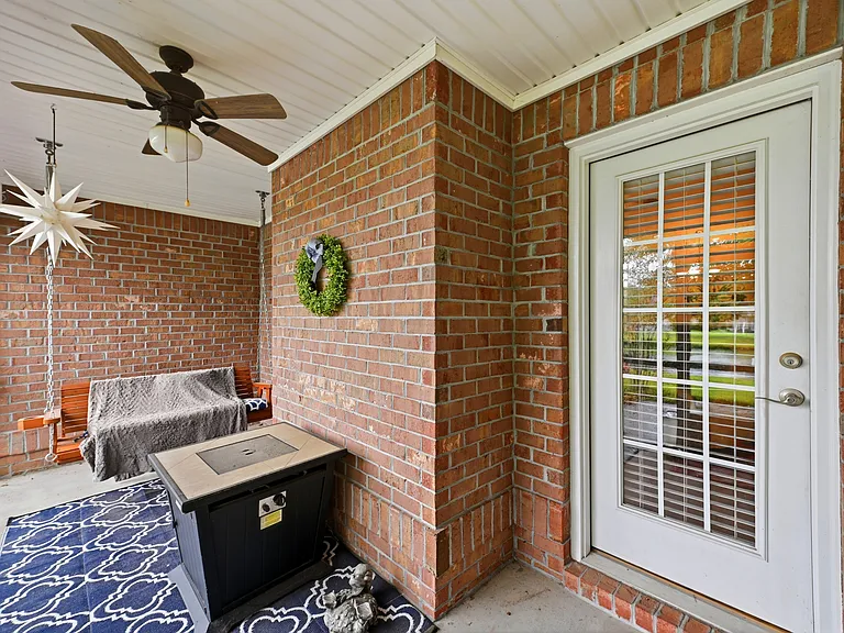 1156 Slater Way — Photo 30