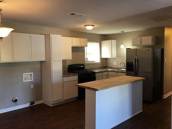 Open floor plan kitchen