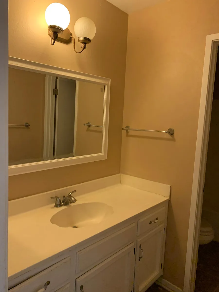 Building Photo - 5590 Ptolemy Way