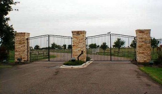 1st image of Oak Hill Dr