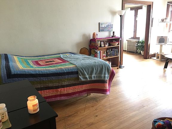 4th image of 3807 N Oakland Ave APT 6