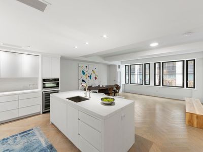 101 Wall St, New York, NY, 10005