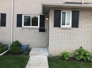 27431 Hoover Rd, Warren, MI 48093