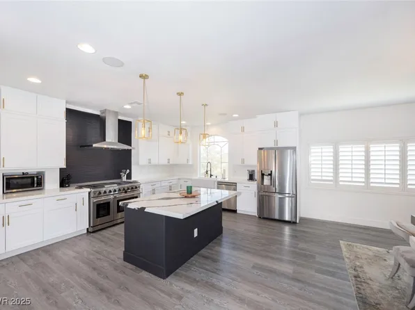 10658 Salmon Leap St, Las Vegas, NV 89183