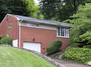 3178 Woodridge Dr, Pittsburgh, PA 15227