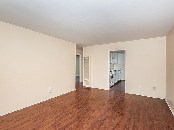 4th image of 4162 Alabama St