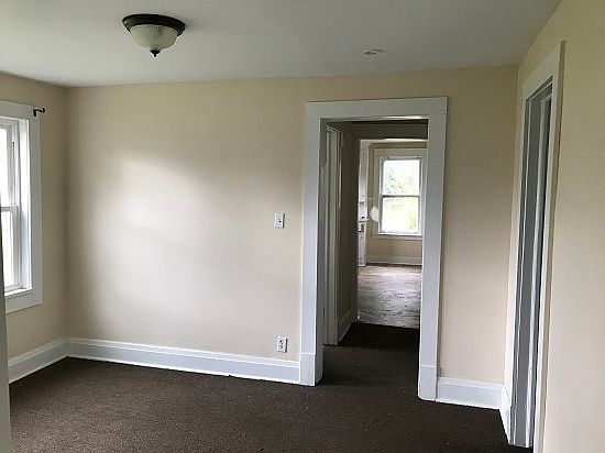 3rd image of 1542 Pierce Ave #1