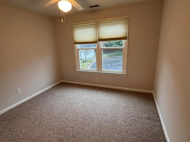 8605 Tanzanite Ct — Photo 29