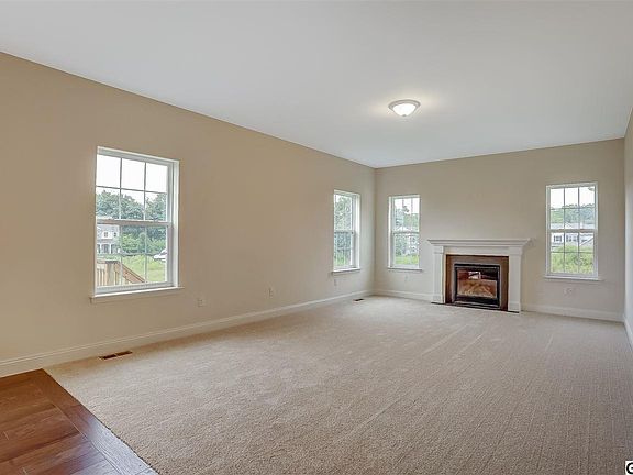 3rd image of 421 Santa Anita Dr