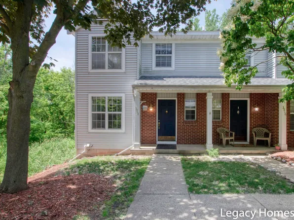 3918 Courtyard Pl SE #13, Grand Rapids, MI 49546