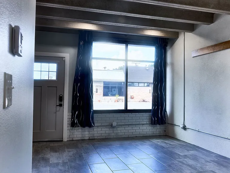 4428 North Blvd #206 — Photo 4