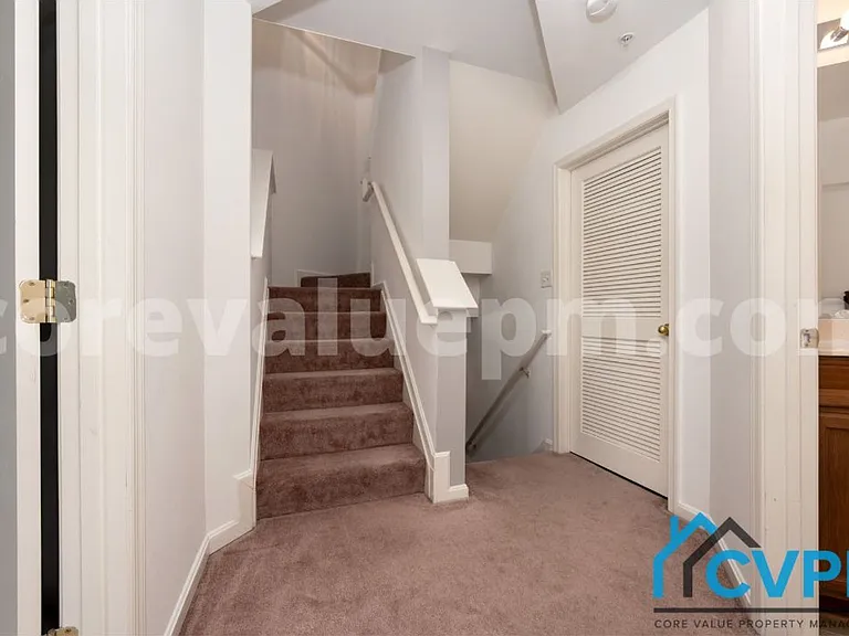1934 Hackberry Ct — Photo 20